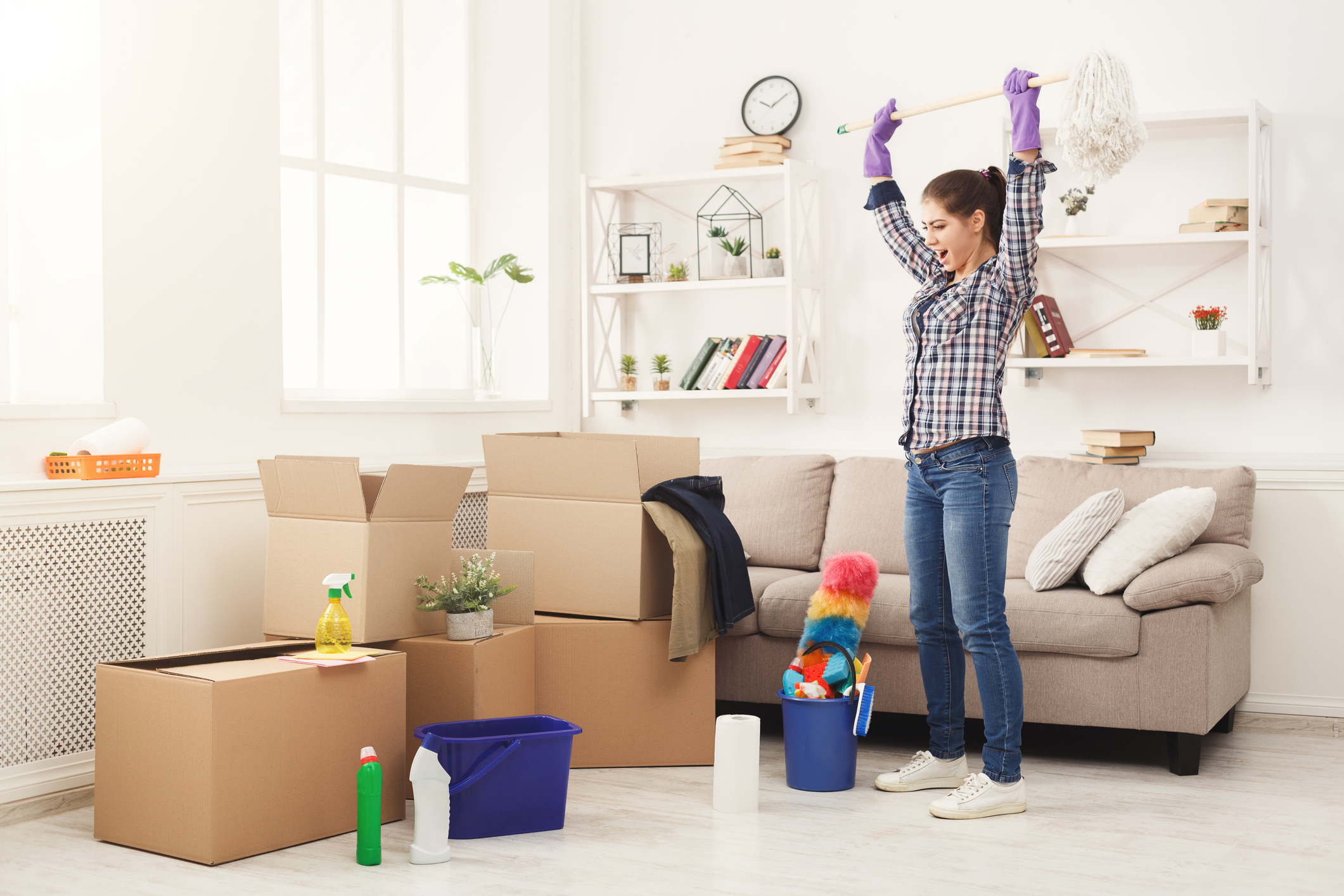 Packing the House? Keep These 5 Items Available on Moving Day