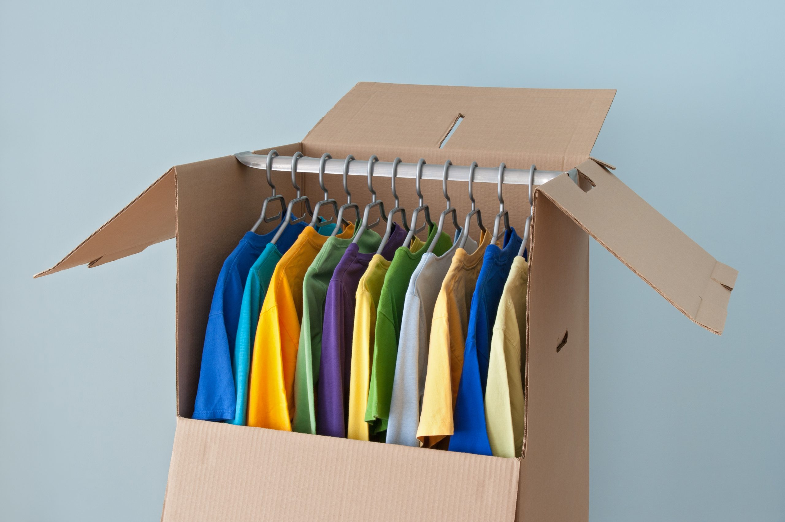 How to Pack Clothes for Moving: The Ultimate Guide